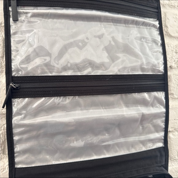 Vera Bradley Black Quilted Makeup Bag - Picture 4 of 5